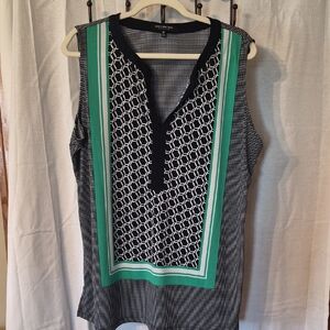 Jones New York Navy and Green Geometric Sleeveless Camisole